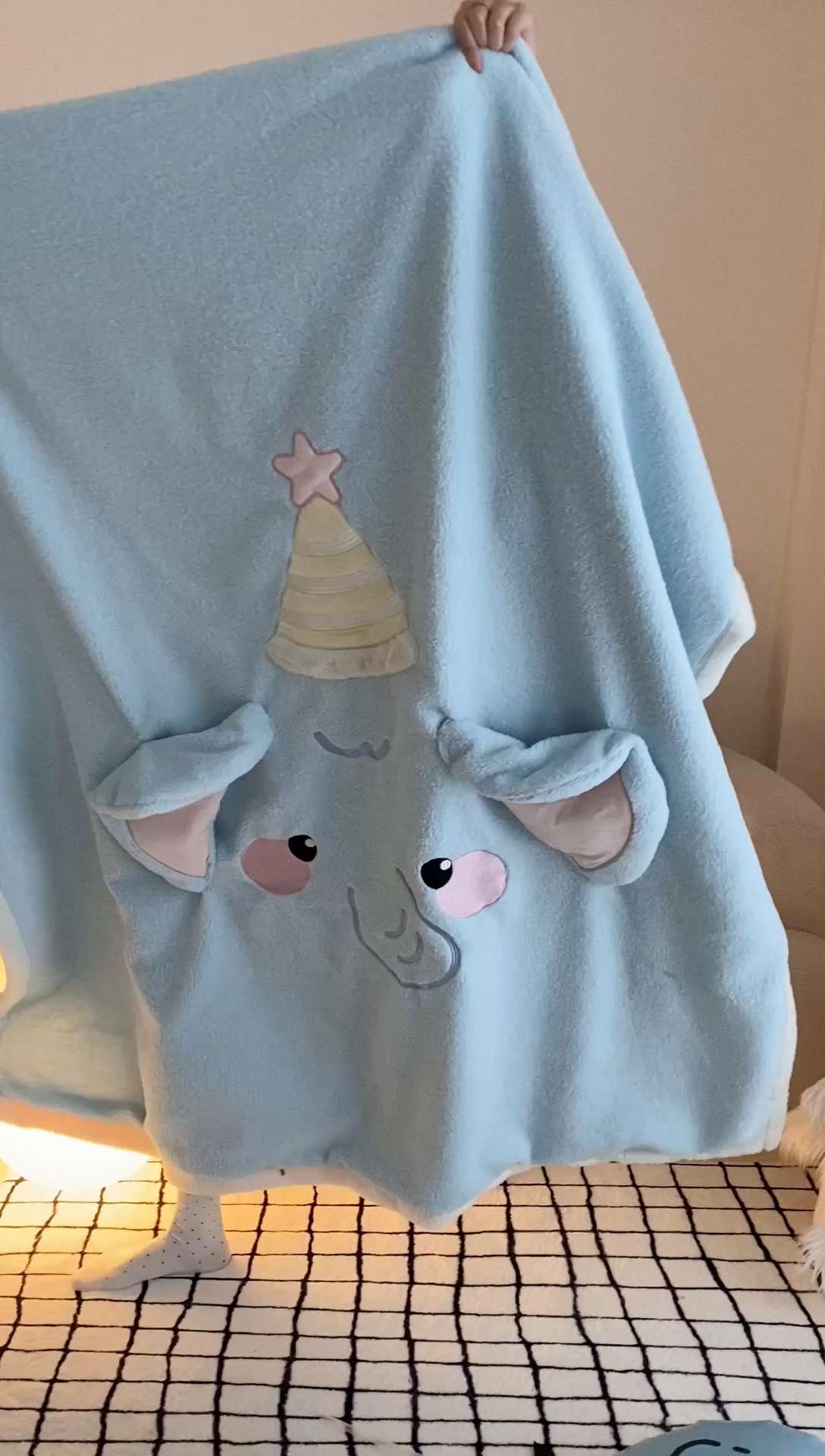 91家纺网 家纺一手货源 找家纺 黛舒家居 2024新款三利欧贴布绣花毛毯大象