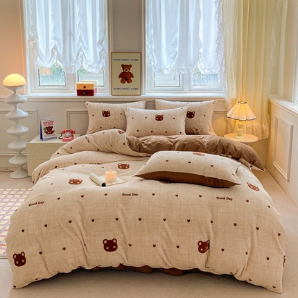 91家纺网 家纺一手货源 找家纺 （总）斯卡诺家纺 2025新款小清新双面牛奶绒印花四件套