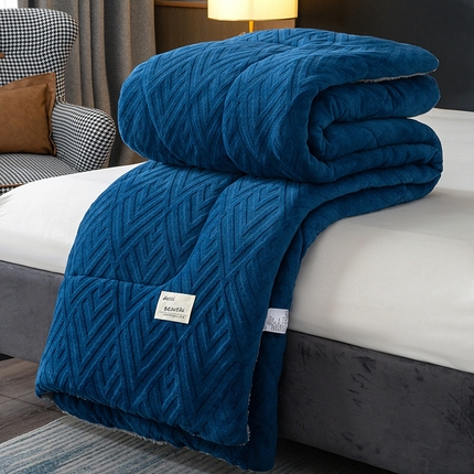 蓝冰家纺 2024新款雕花绒冬被被子被芯 蓝灰色