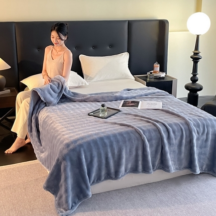 一帆毯业 免费压缩抽空 300克 仿兔毛泡泡绒高克重法莱绒牛奶绒珊瑚绒兔兔卷边毛毯（外贸跨境供货） 浅灰