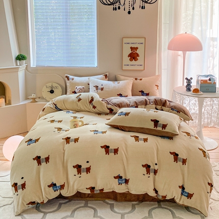 91家纺网 家纺一手货源 找家纺 （总）斯卡诺家纺 2025新款小清新双面牛奶绒印花四件套