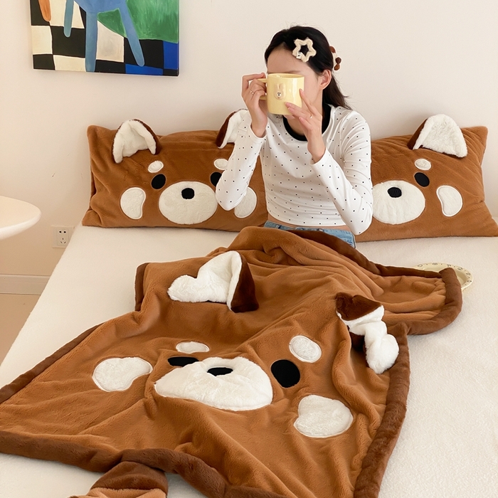 91家纺网 家纺一手货源 找家纺 黛舒家居 2024新款三利欧贴布绣花毛毯浣熊