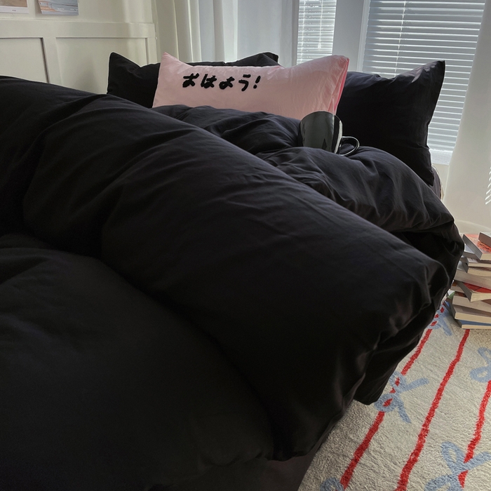 91家纺网 家纺一手货源 找家纺 阿曼达 2024最新款奶fufu-ins博主风纯色、混搭、双色软软糯糯亲肤透气水洗m四件套（软糯舒适，非市场普通面料！！！）水洗m-酷黑