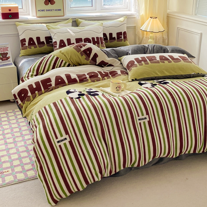 91家纺网 家纺一手货源 找家纺 斯卡诺家纺 2025新款小清新双面牛奶绒印花四件套 熊猫乐园