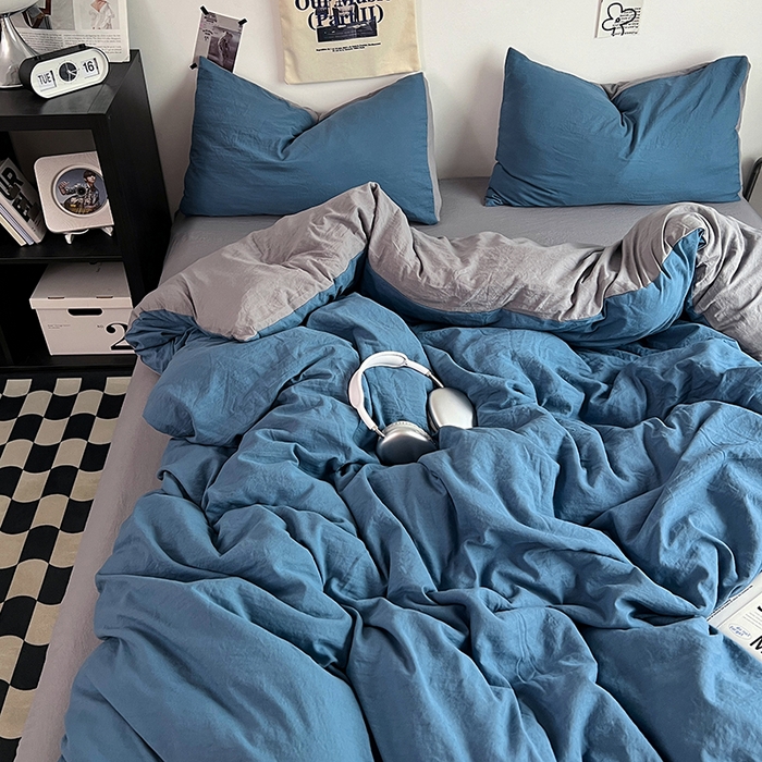 91家纺网 家纺一手货源 找家纺 优佳优品 2024新款ins风超柔褶皱亲肤磨毛水洗棉四件套 宝蓝浅灰