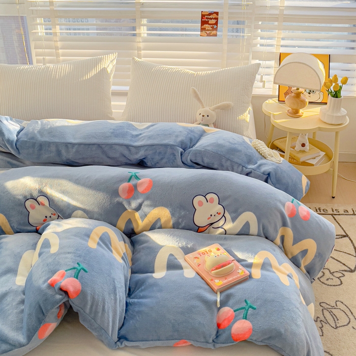 91家纺网 家纺一手货源 找家纺 雅萱家纺 2024新款牛奶绒单被套 被套-樱桃小兔