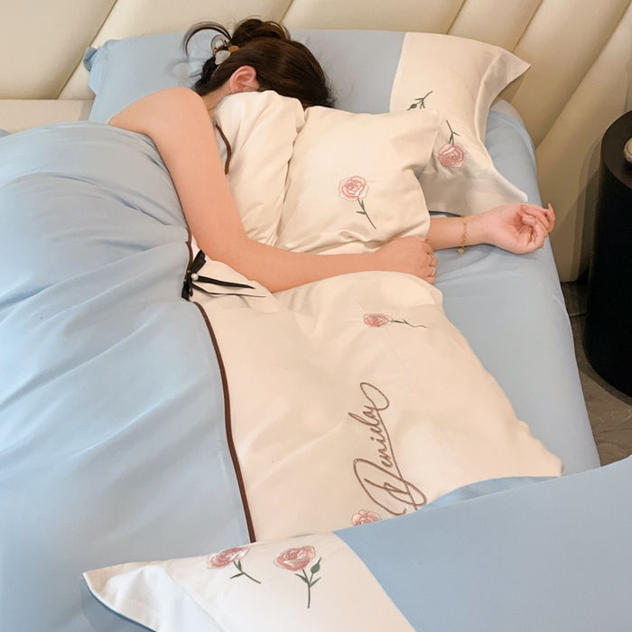 91家纺网 家纺一手货源 找家纺 遇见家居生活馆 2024新款亲肤棉刺绣四件套-蝶恋花 蝶恋花-天空蓝