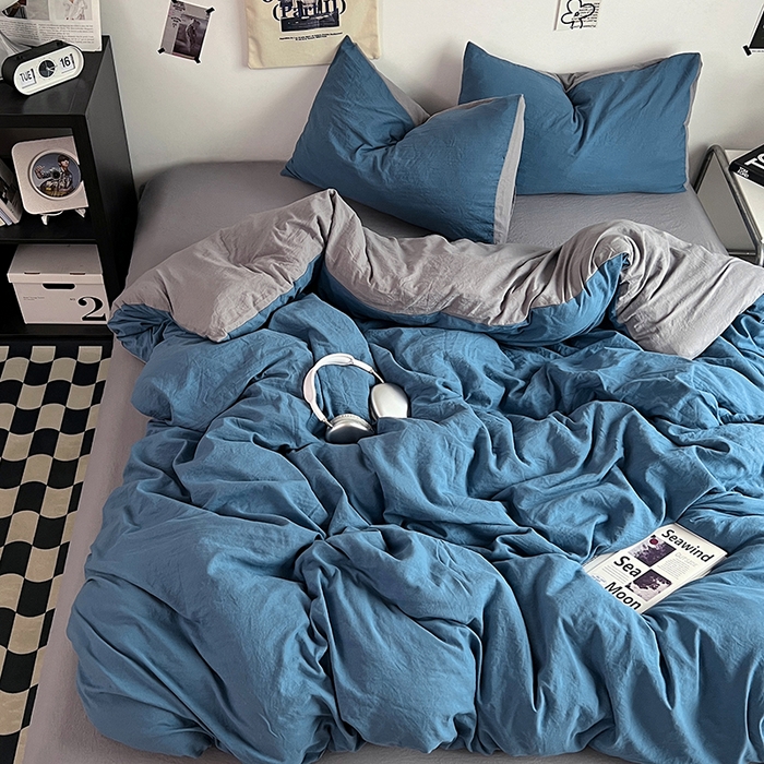 91家纺网 家纺一手货源 找家纺 优佳优品 2024新款ins风超柔褶皱亲肤磨毛水洗棉四件套 宝蓝浅灰