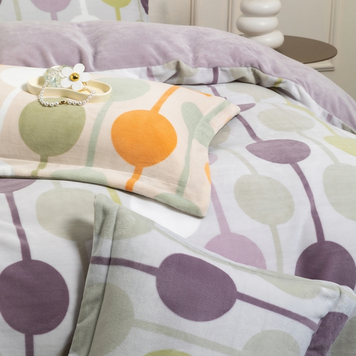 91家纺网 家纺一手货源 找家纺 宜家坊 2024新款加厚保暖印花牛奶绒四件套 迷境-灰紫