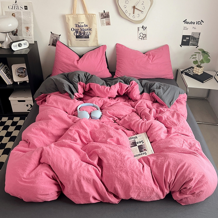 91家纺网 家纺一手货源 找家纺 优佳优品 2024新款ins风超柔褶皱亲肤磨毛水洗棉四件套 玫红深灰