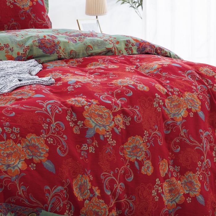 91家纺网 家纺一手货源 找家纺 鲁爱 2025新款全棉色织双层纱纽扣款四件套 陌上花开-红