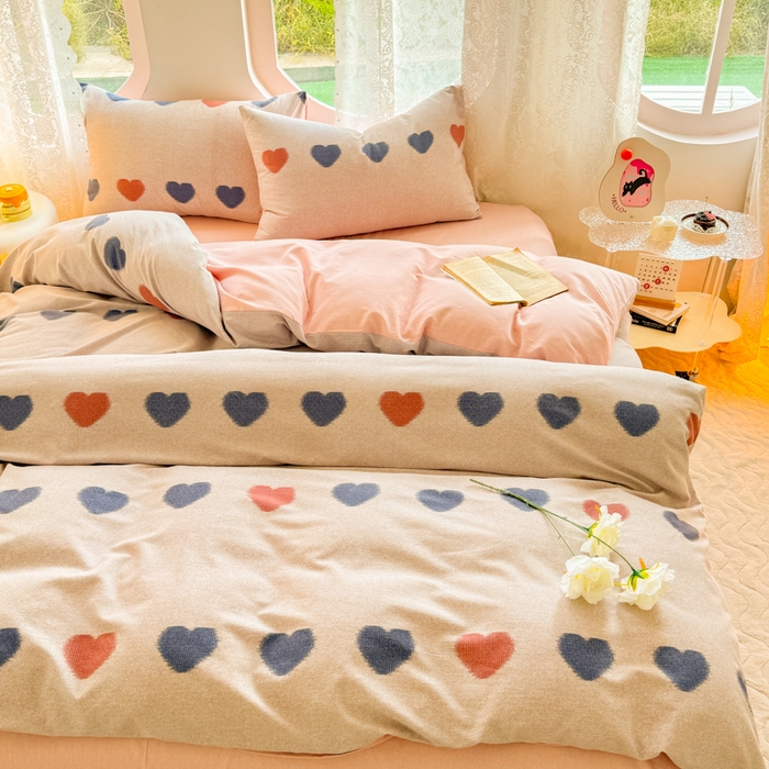 91家纺网 家纺一手货源 找家纺 千朵 2024新款全棉磨毛印花四件套 心欢喜