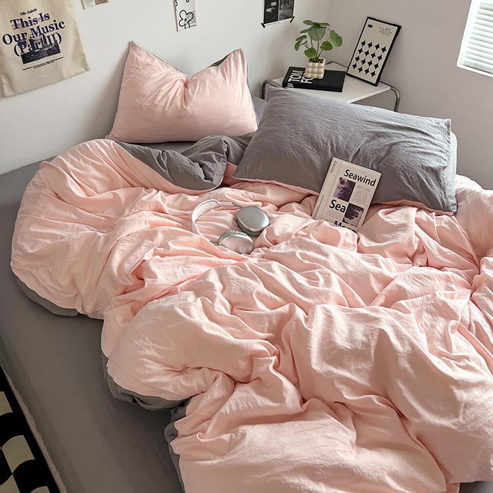 91家纺网 家纺一手货源 找家纺 优佳优品 2024新款ins风超柔褶皱亲肤磨毛水洗棉四件套 浅粉灰