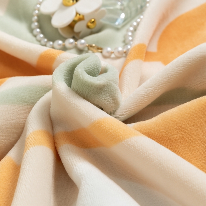 91家纺网 家纺一手货源 找家纺 宜家坊 2024新款加厚保暖印花牛奶绒四件套 迷境-奶绿