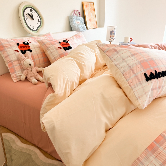 91家纺网 家纺一手货源 找家纺 千朵 2024新款全棉磨毛绣花毛巾绣四件套 爱心狗