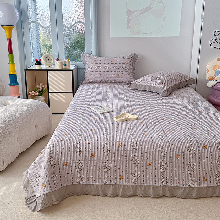 91家纺网 家纺一手货源 找家纺 源舜 2025新款云感皱皱纱法式床盖三件套 欧尼熊