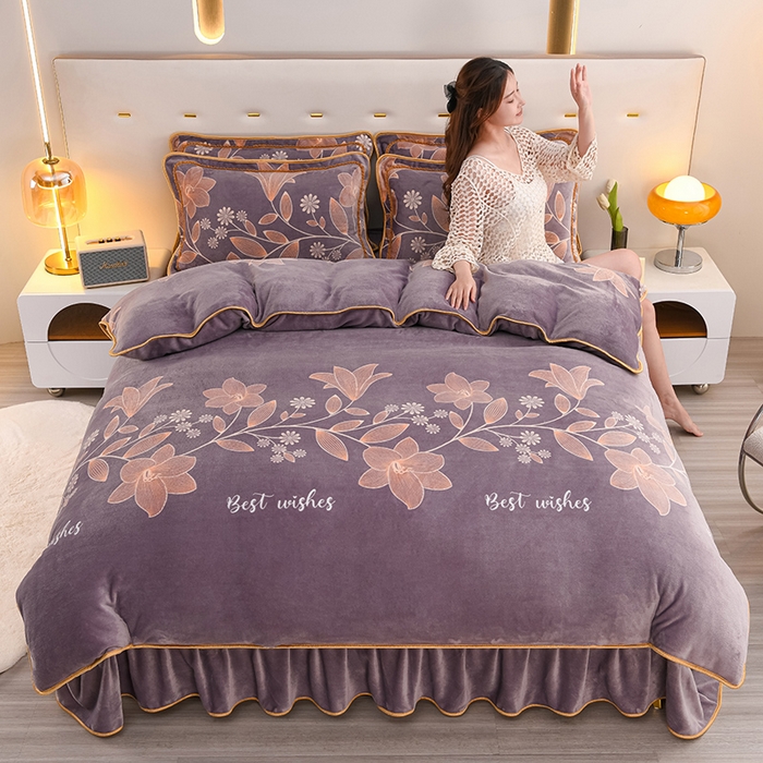 91家纺网 家纺一手货源 找家纺 芯诗曼2025新款8.5斤直播热款高克重牛奶绒法莱绒水晶金貂法莱绒四件套花枝