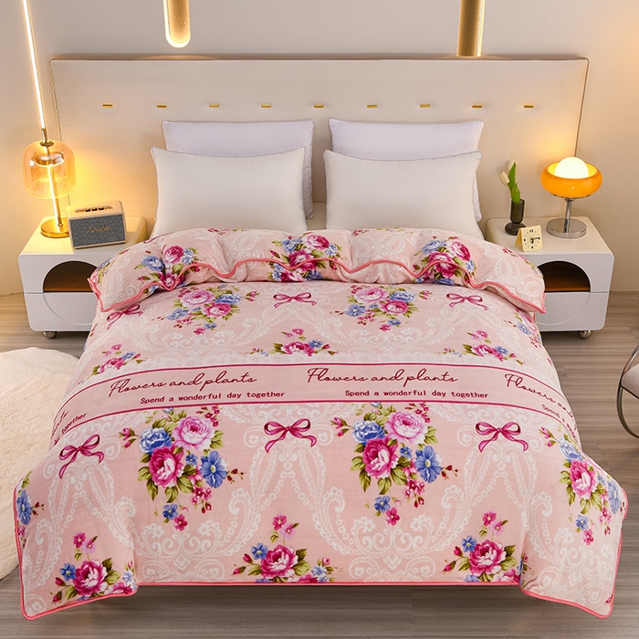 91家纺网 家纺一手货源 找家纺 芯诗曼2025新款8.5斤直播热款高克重牛奶绒法莱绒水晶金貂法莱绒四件套富贵牡丹