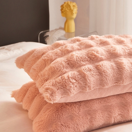 91家纺网 家纺一手货源 找家纺 （总）悦织湾家纺 2025新款轻奢仿兔毛绒兔兔绒枕套抱枕套