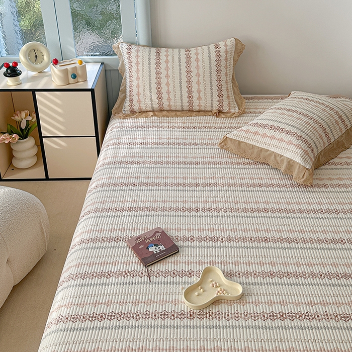 91家纺网 家纺一手货源 找家纺 源舜 2025新款云感皱皱纱法式床盖三件套 南笙