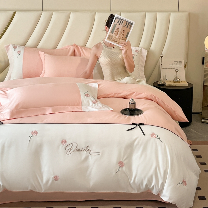 91家纺网 家纺一手货源 找家纺 遇见家居生活馆 2024新款亲肤棉刺绣四件套-蝶恋花 蝶恋花-奶油粉