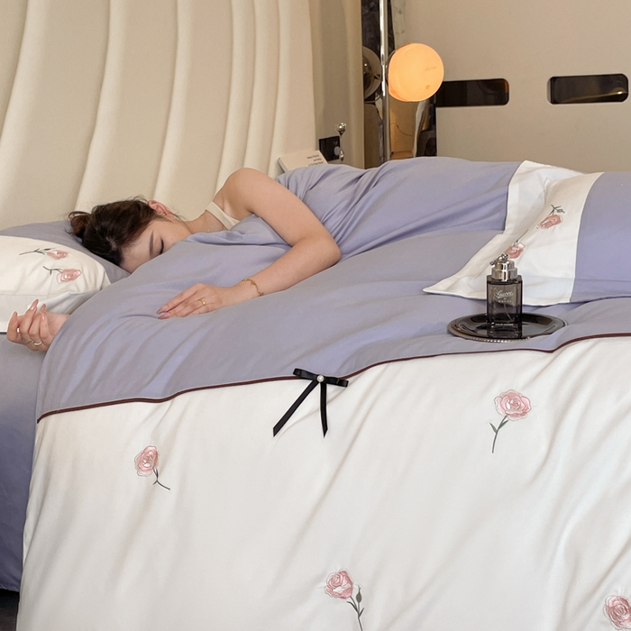 91家纺网 家纺一手货源 找家纺 遇见家居生活馆 2024新款亲肤棉刺绣四件套-蝶恋花 蝶恋花-星黛紫