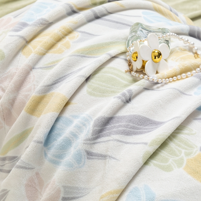 91家纺网 家纺一手货源 找家纺 宜家坊 2024新款加厚保暖印花牛奶绒四件套 郁香轻语-奶绿