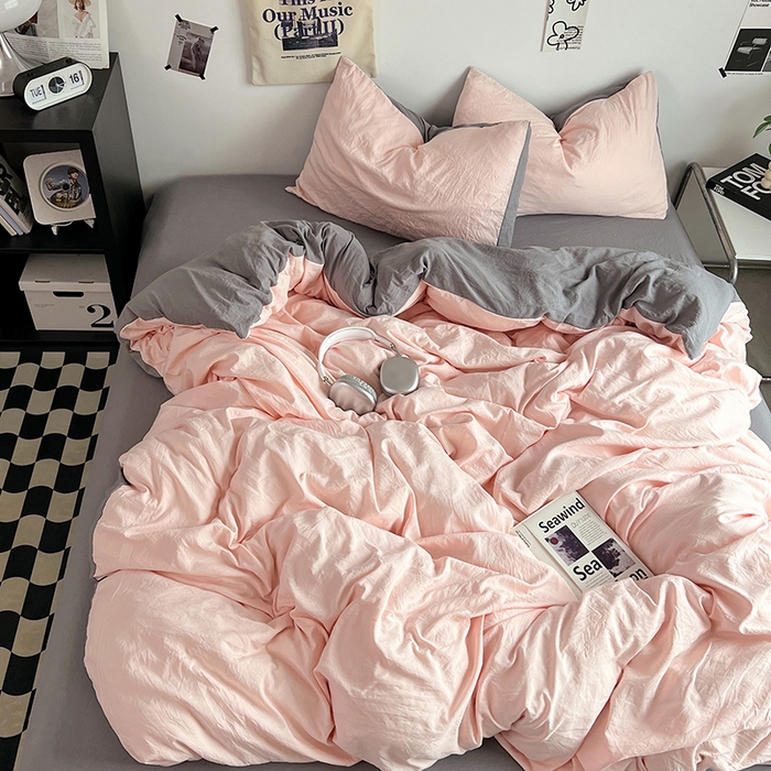 91家纺网 家纺一手货源 找家纺 优佳优品 2024新款ins风超柔褶皱亲肤磨毛水洗棉四件套 浅粉灰