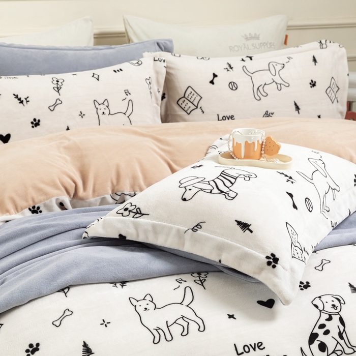 91家纺网 家纺一手货源 找家纺 宜家坊 2024新款加厚保暖印花牛奶绒四件套 休闲狗狗