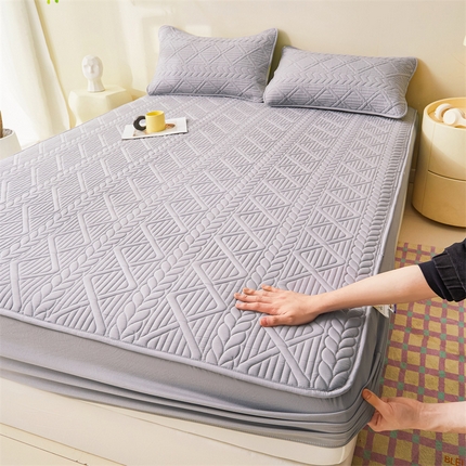 91家纺网 家纺一手货源 找家纺 2024新款A类原棉大豆夹棉床笠 时尚灰