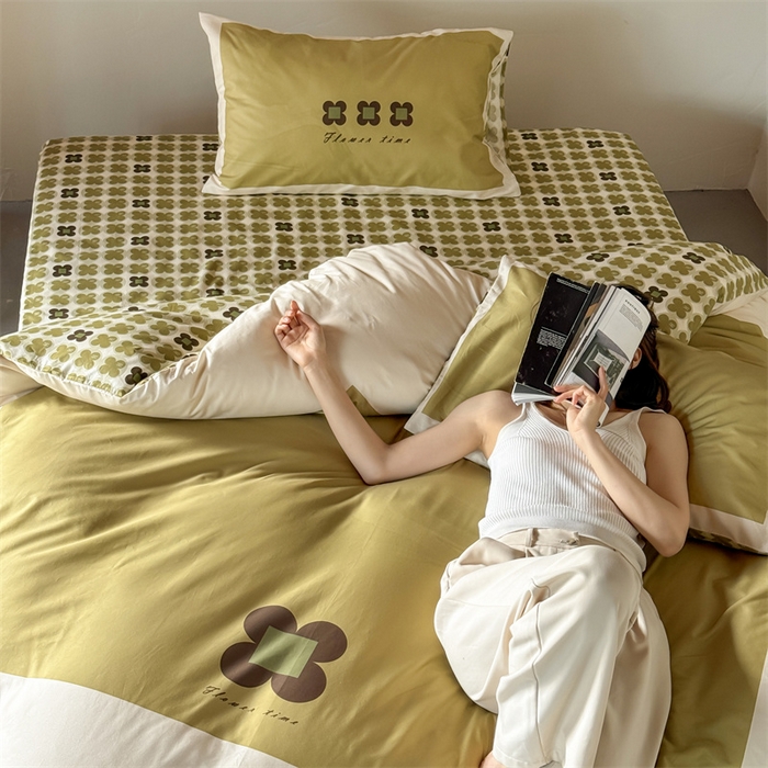 91家纺网 家纺一手货源 找家纺 （总）窝米 2025春季新品全棉13372大版专版数码幸运草系列四件套-岚