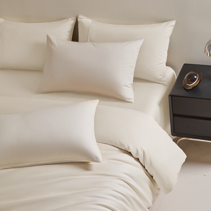 91家纺网 家纺一手货源 找家纺 秀色家纺 2025新款60支贡缎简约轻奢纯色长绒棉床上四件套全棉纯棉床笠款床品 量大价更优 米朵-奶昔白