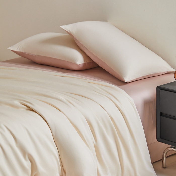 91家纺网 家纺一手货源 找家纺 秀色家纺 2025新款60支贡缎简约轻奢纯色长绒棉床上四件套全棉纯棉床笠款床品 量大价更优 米朵-蜜桃奶油