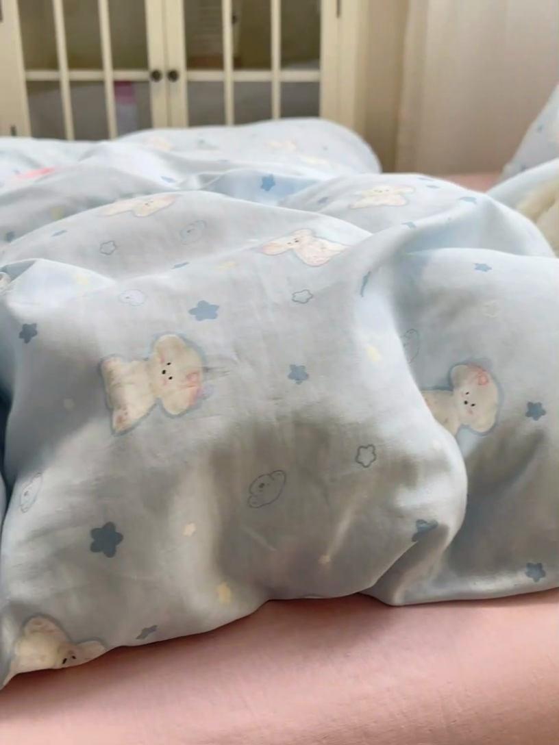 91家纺网 家纺一手货源 找家纺 曼之夏 2024新款全棉A类母婴级双层纱四件套 星星狗-兰