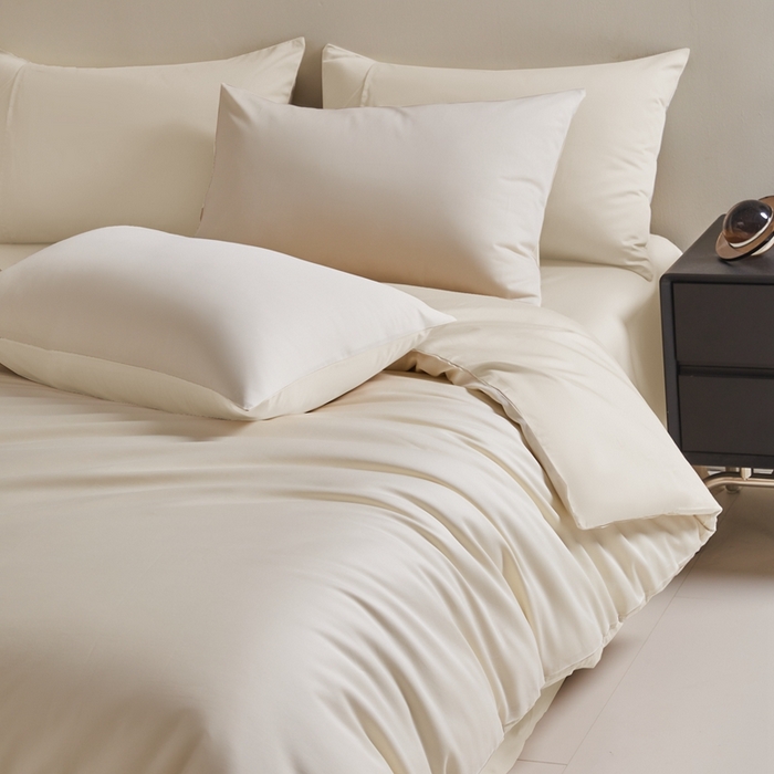 91家纺网 家纺一手货源 找家纺 秀色家纺 2025新款60支贡缎简约轻奢纯色长绒棉床上四件套全棉纯棉床笠款床品 量大价更优 米朵-奶昔白