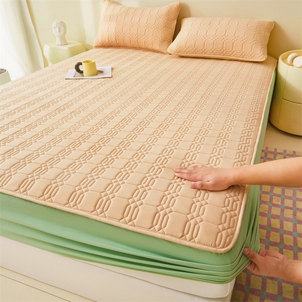 91家纺网 家纺一手货源 找家纺 2024新款A类原棉大豆夹棉床笠 豆绿咖