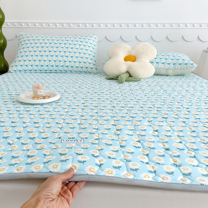 91家纺网 家纺一手货源 找家纺 2024新款亲肤水洗薄款软床垫防滑床护垫床褥学生垫子 加厚款 陌上花开-绿