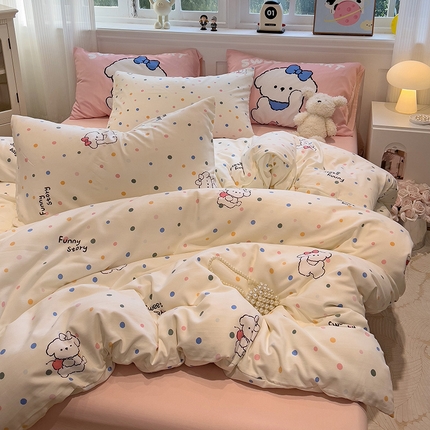 91家纺网 家纺一手货源 找家纺 妖妖家纺 2025新款水洗云朵糯糯棉大版枕套四件套 彩点狗狗
