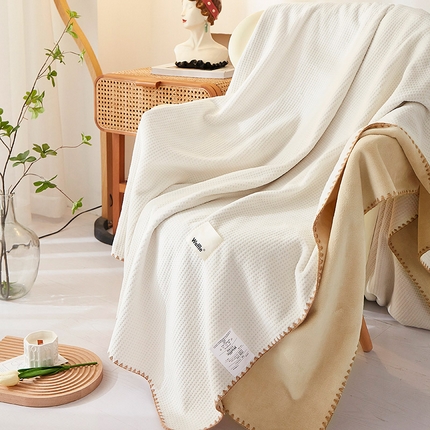 91家纺网 家纺一手货源 找家纺 （总）肖恩 2025新款华夫格披肩盖毯毯子