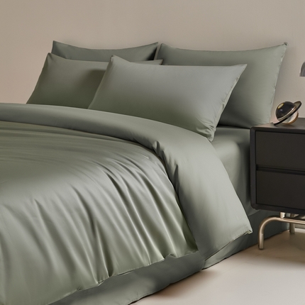 91家纺网 家纺一手货源 找家纺 秀色家纺 2025新款60支贡缎简约轻奢纯色长绒棉床上四件套全棉纯棉床笠款床品 量大价更优 米朵-静谧蓝+烟墨灰