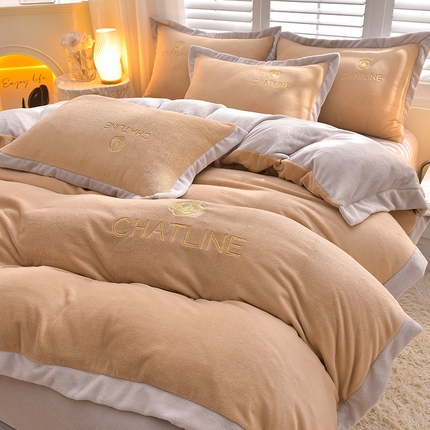 简爱 2025新款牛奶绒纯色双拼拼角工艺款四件套-初暖 卡其灰