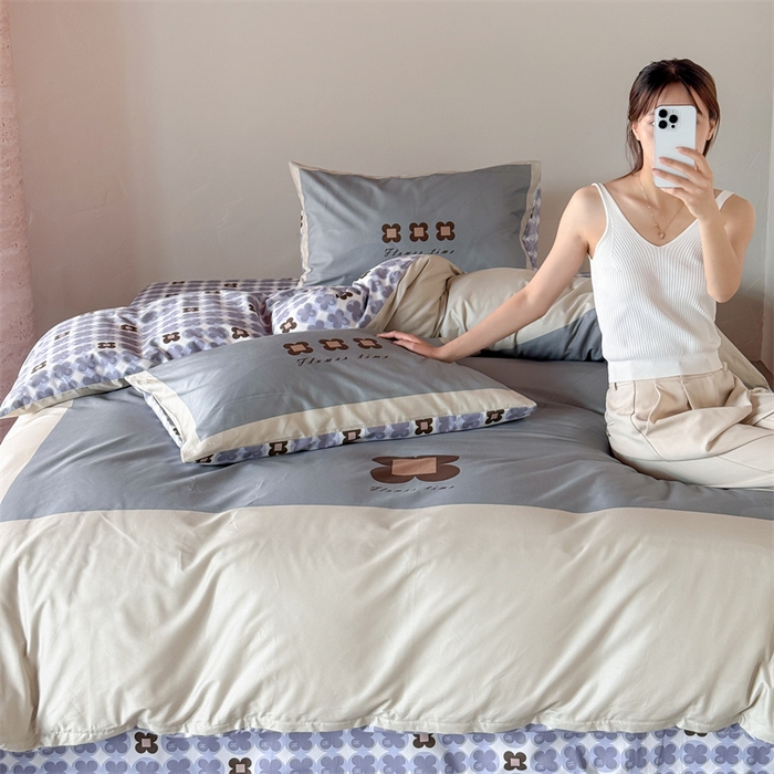 91家纺网 家纺一手货源 找家纺 窝米 2025春季新品全棉13372大版专版数码幸运草系列四件套-岚 岚-暮灰