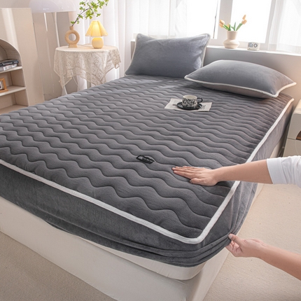 91家纺网 家纺一手货源 找家纺 恒尚居 2024冬季新品高克重牛奶绒床笠加绒加厚大豆抗菌夹棉床笠【丽纹系列】 丽纹-烟灰色