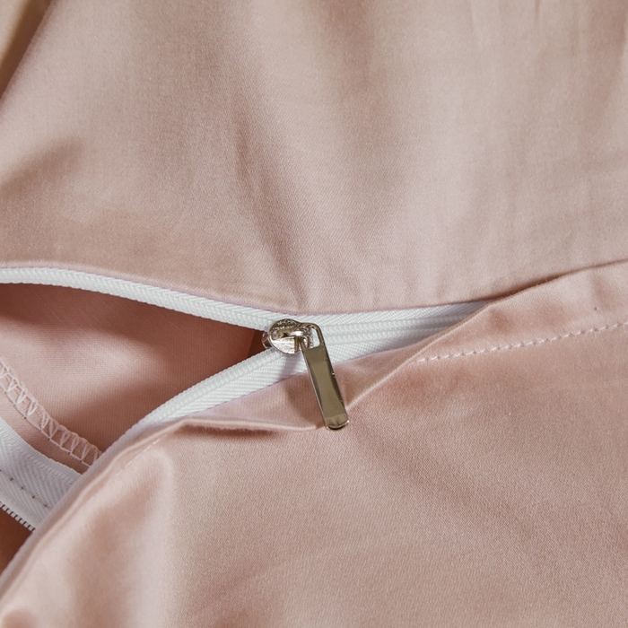 91家纺网 家纺一手货源 找家纺 秀色家纺 2025新款60支贡缎简约轻奢纯色长绒棉床上四件套全棉纯棉床笠款床品 量大价更优 米朵-蜜桃奶油