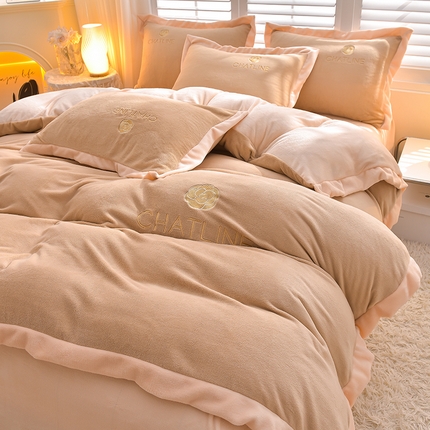 简爱 2025新款牛奶绒纯色双拼拼角工艺款四件套-初暖 卡其奶白