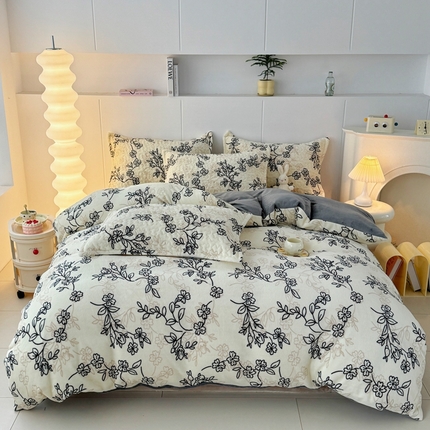 91家纺网 家纺一手货源 找家纺 （总）添越家纺 2025新款简约款牛奶绒床盖四件套