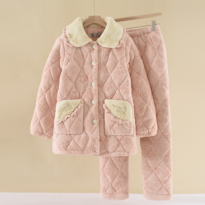 91家纺网 家纺一手货源 找家纺 （总）睡衣女士珊瑚绒秋冬季三层夹棉妈妈款