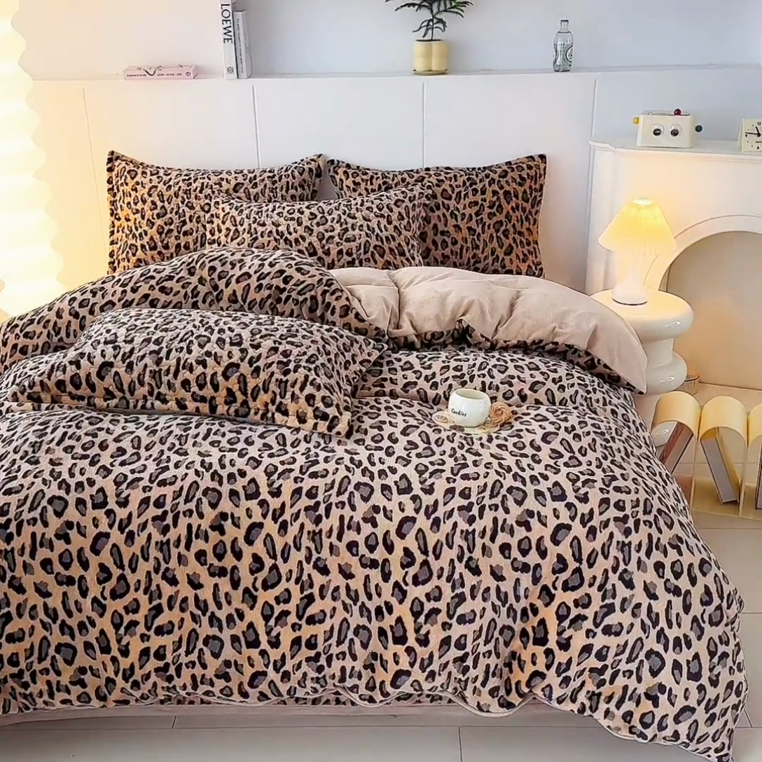 91家纺网 家纺一手货源 找家纺 添越家纺 2025新款简约款牛奶绒床盖四件套 豹纹