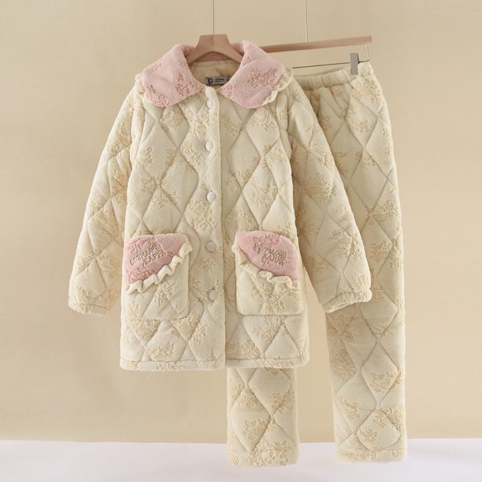 91家纺网 家纺一手货源 找家纺 （总）睡衣女士珊瑚绒秋冬季三层夹棉妈妈款