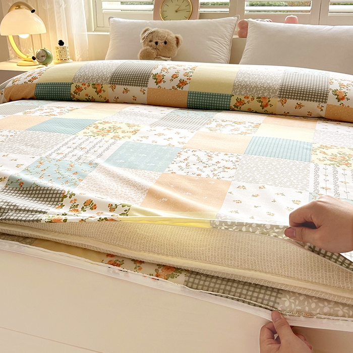 91家纺网 家纺一手货源 找家纺 2025新款印花可拆洗棉花被被子被芯 花幽兰